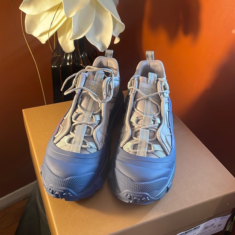 Burberry London Arthur Sneaker men Us 11.5 - Picture 2 of 9